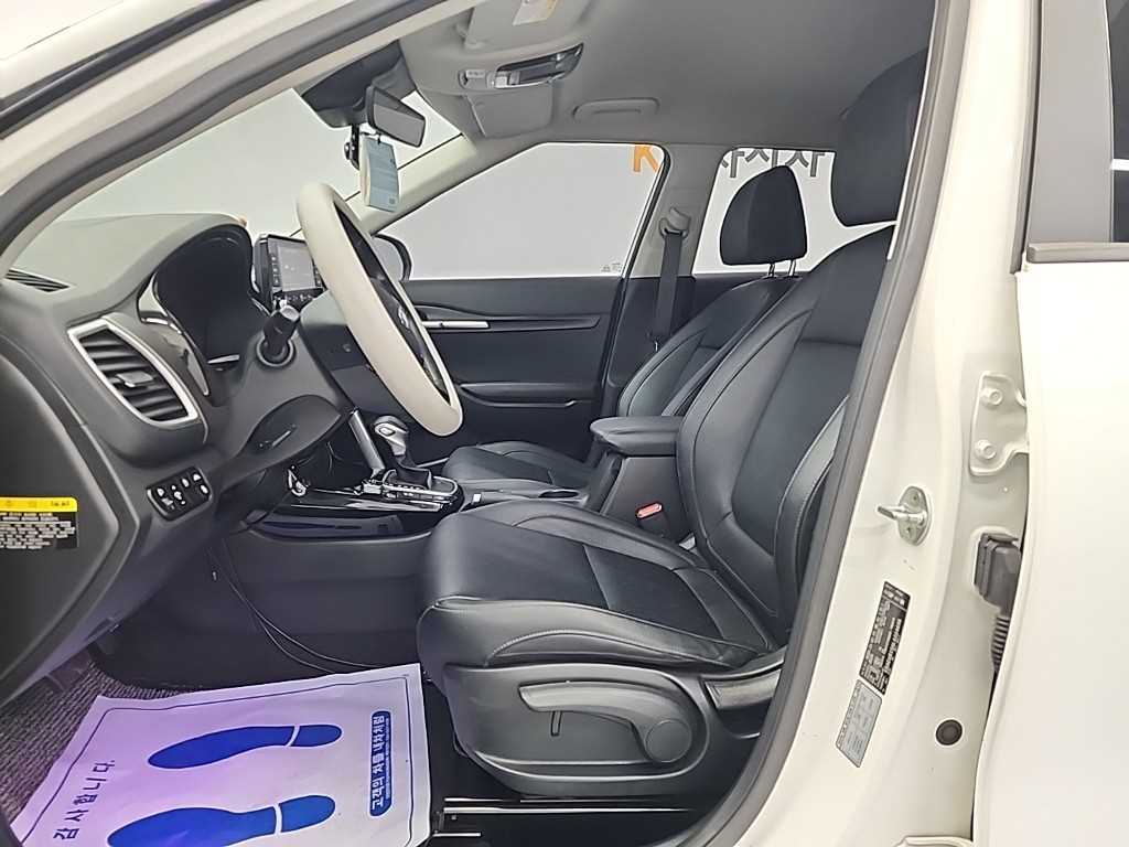 KIA Seltos - Vista 11