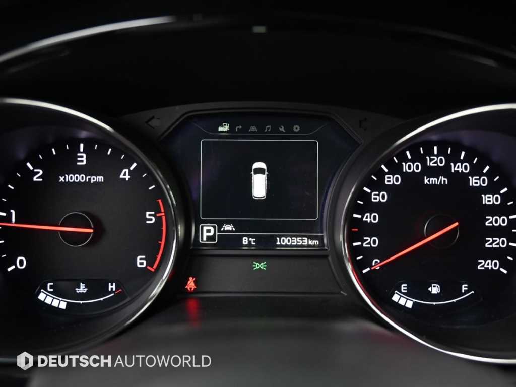 KIA Carnival - Vista 8