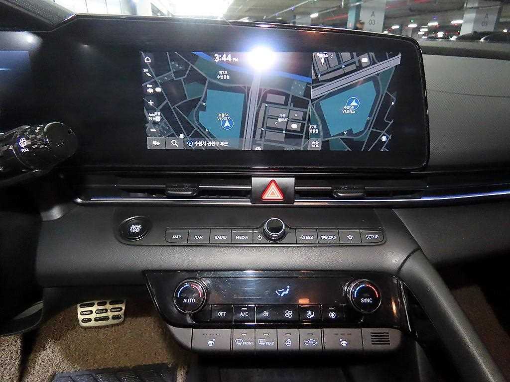 HYUNDAI Avante - Vista 11