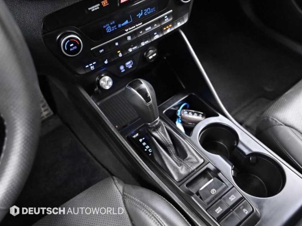 HYUNDAI Tucson - Vista 8