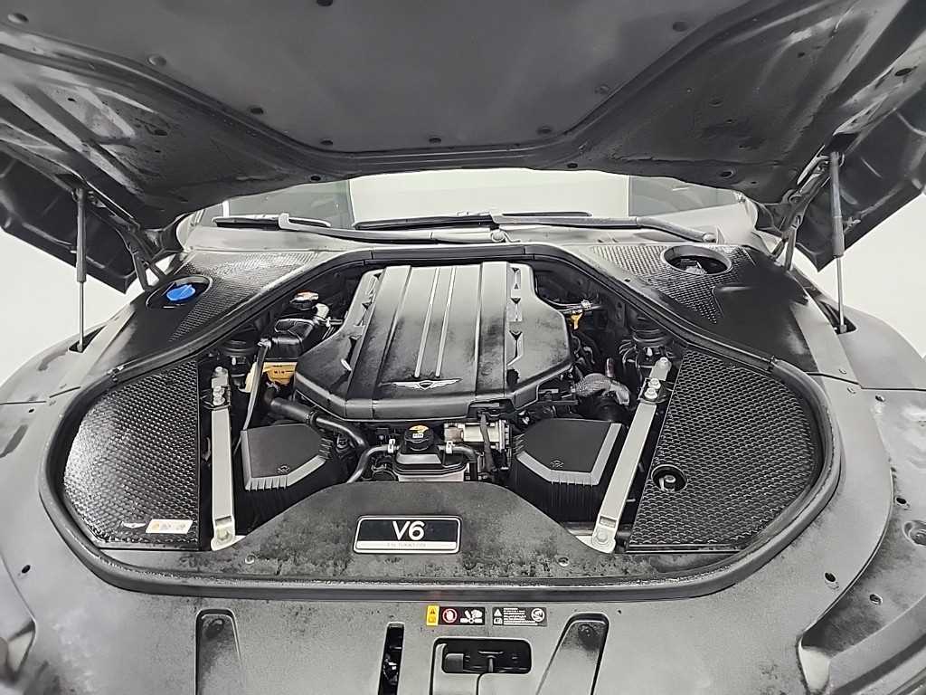 Genesis G90 - Vista 5