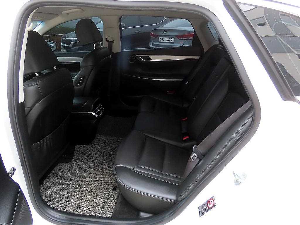 HYUNDAI Grandeur - Vista 6