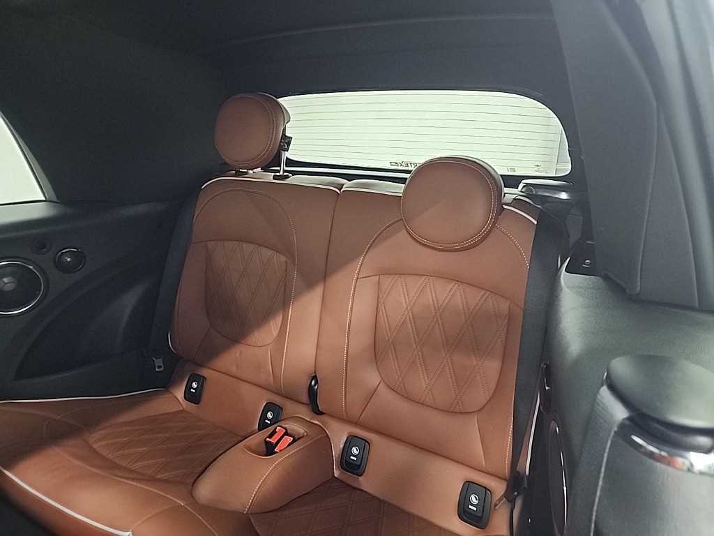 Mini Cooper Convertible - Vista 12