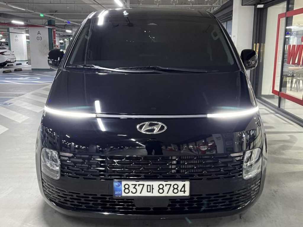 HYUNDAI Staria - Vista 2