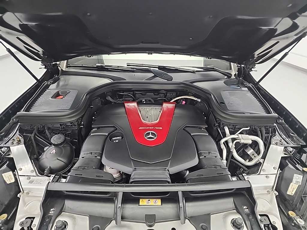 Mercedes Benz GLC Class - Vista 5