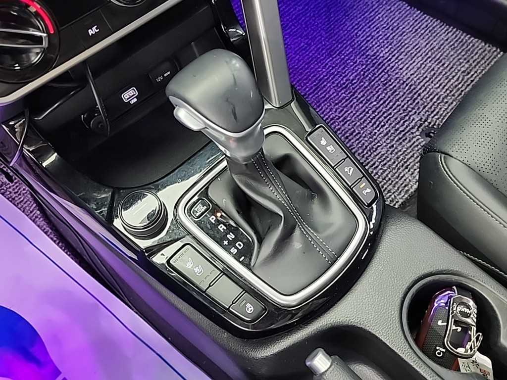 KIA Seltos - Vista 8