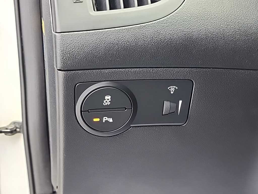 HYUNDAI Genesis 2012 Blanco - Importación desde Corea - HF Imports Iquique - Foto 17