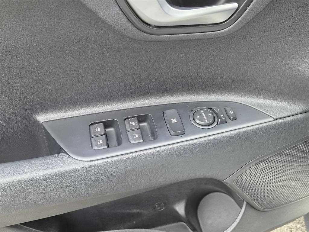 KIA Stonic - Vista 12