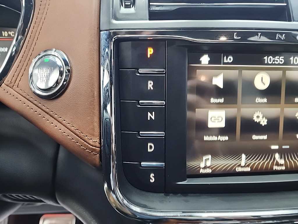 Lincoln Continental - Vista 8