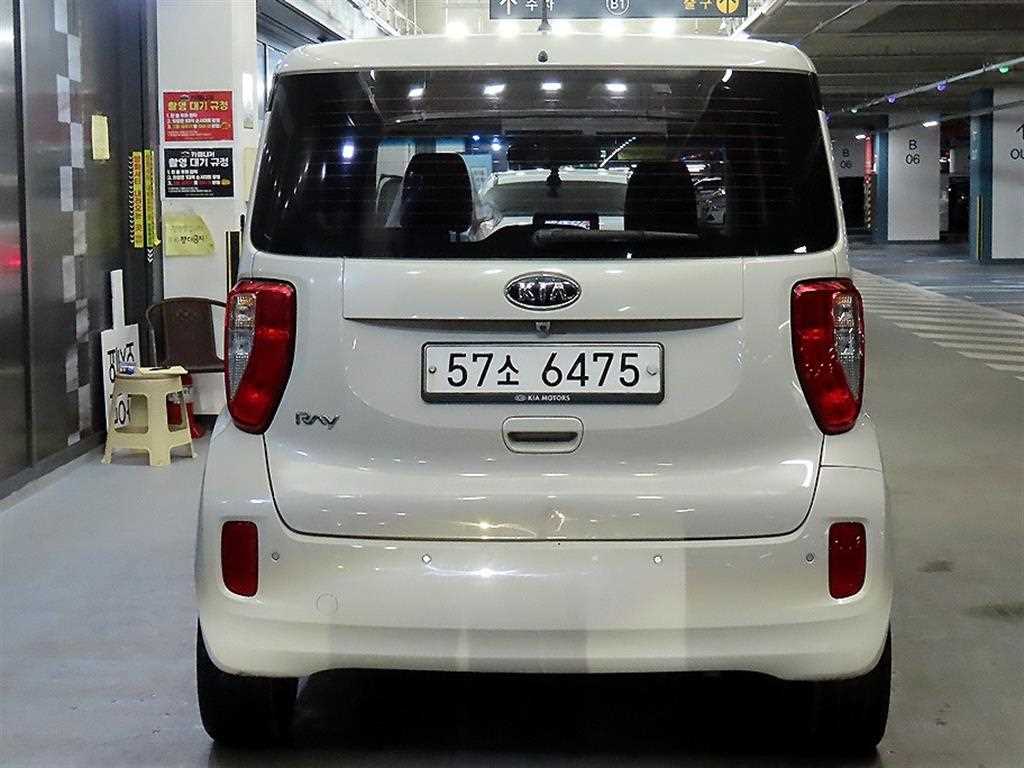 KIA Ray - Vista 5