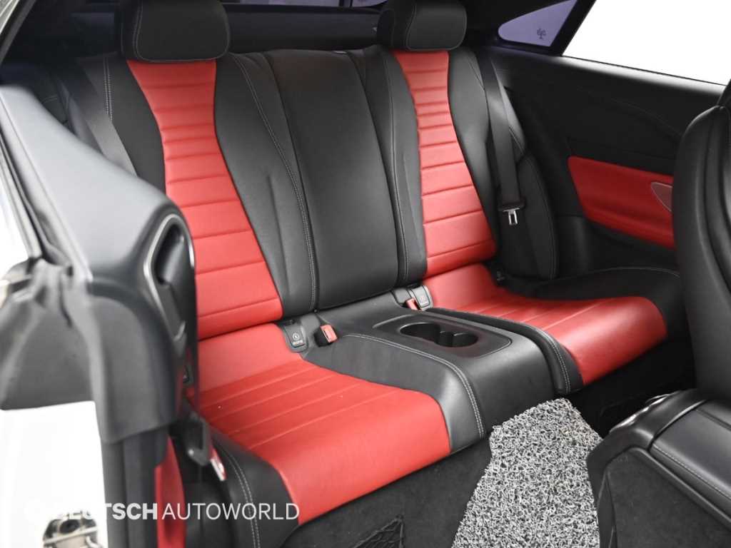 Mercedes Benz E class - Vista 12