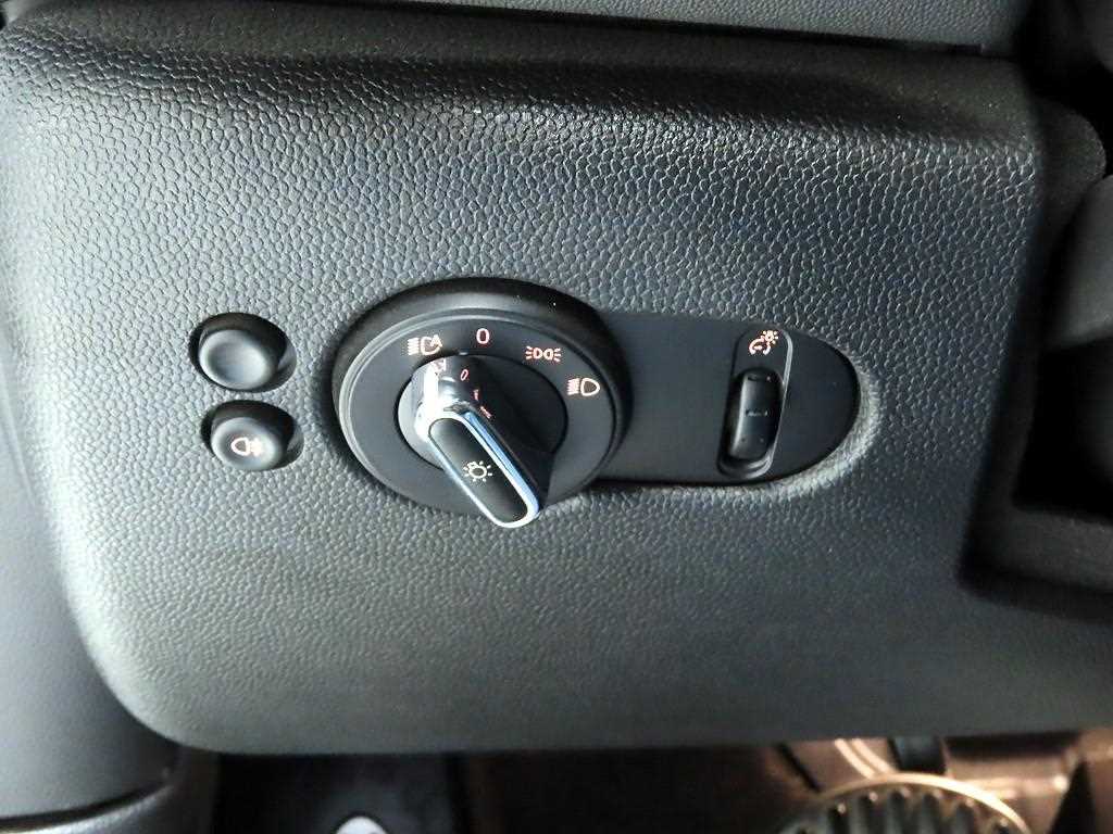 Mini Cooper Convertible - Vista 12