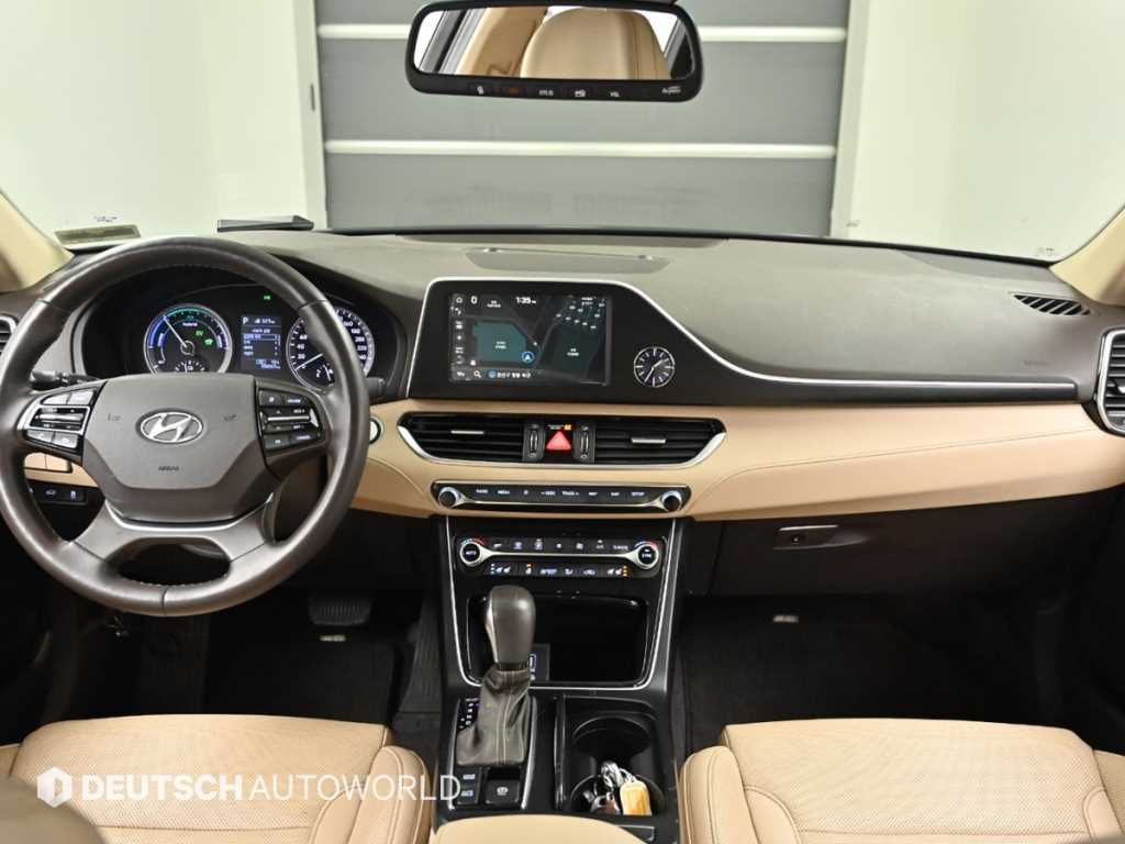 HYUNDAI Grandeur - Vista 8