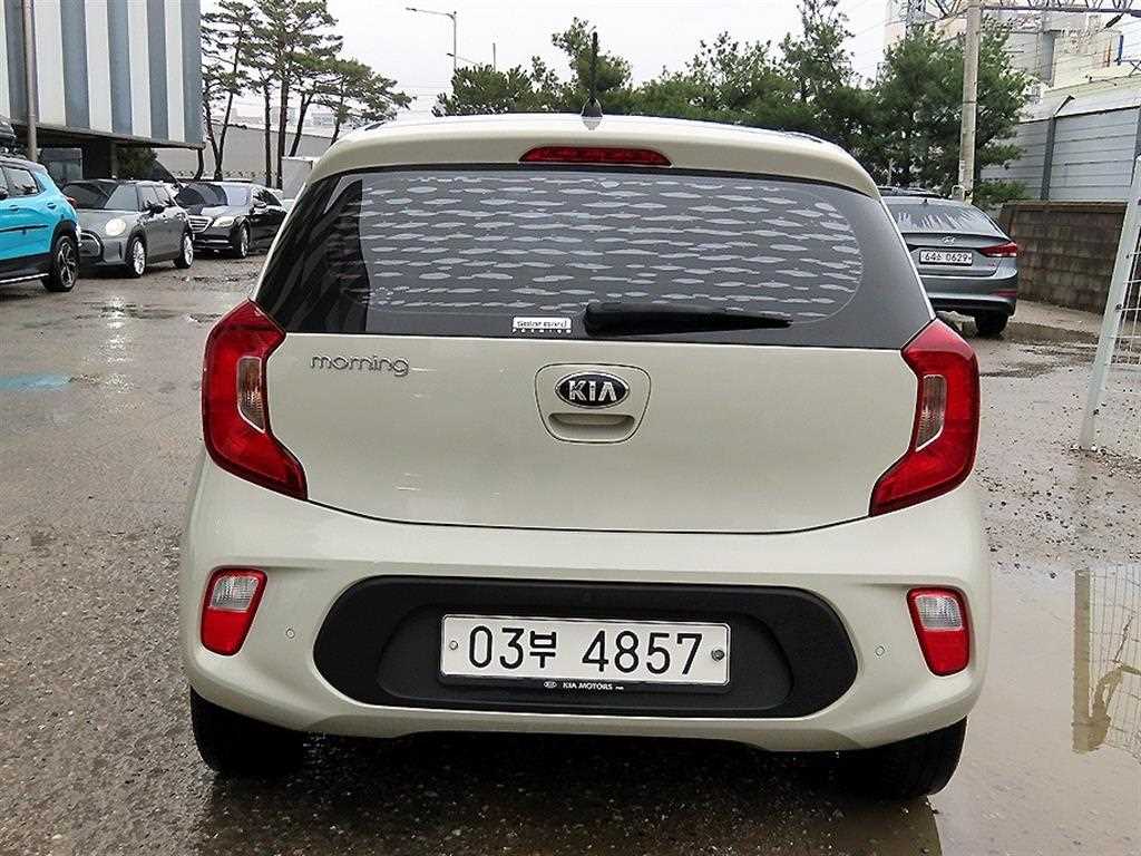 KIA Morning - Vista 4