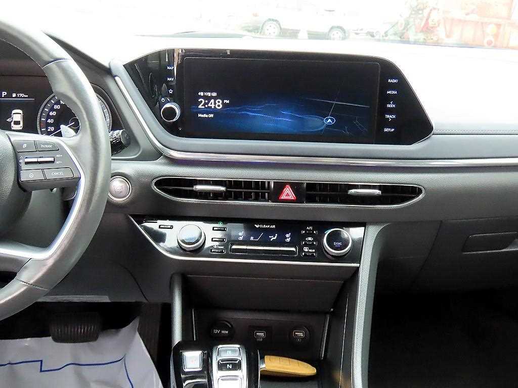 HYUNDAI Sonata - Vista 10