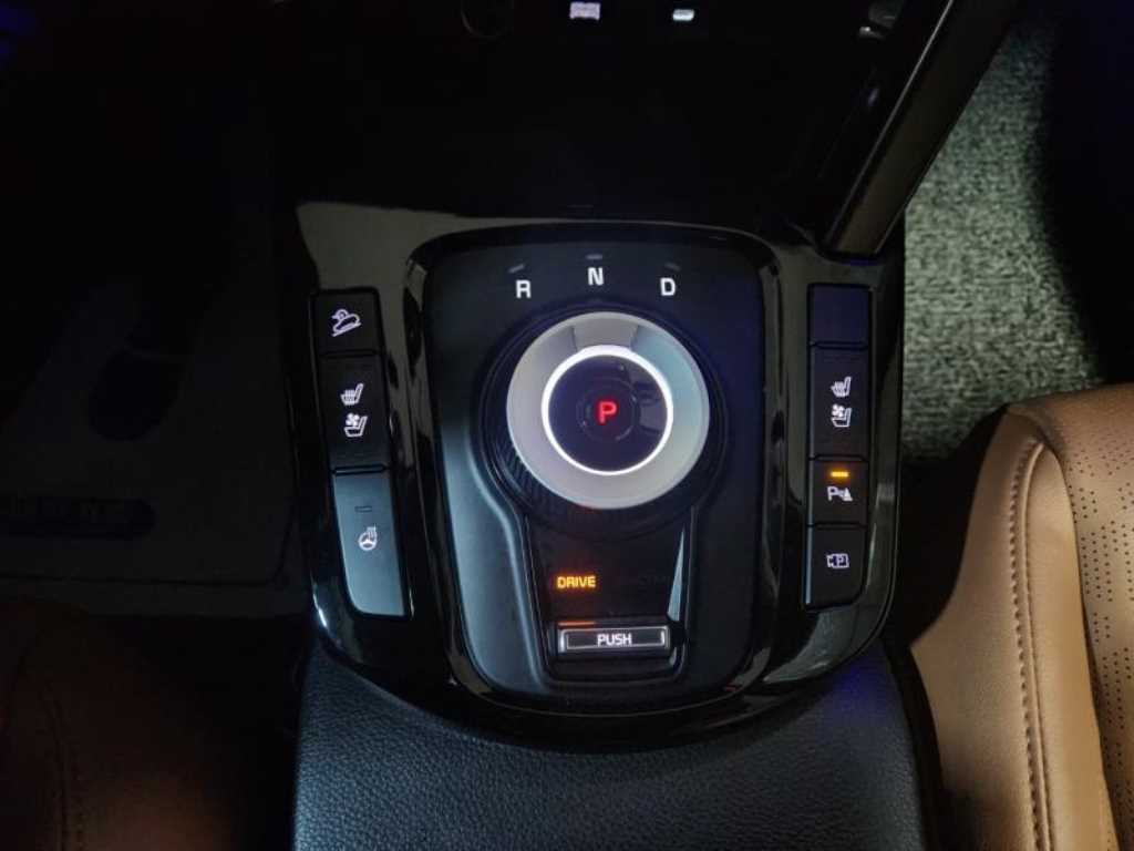 KIA Seltos - Vista 12