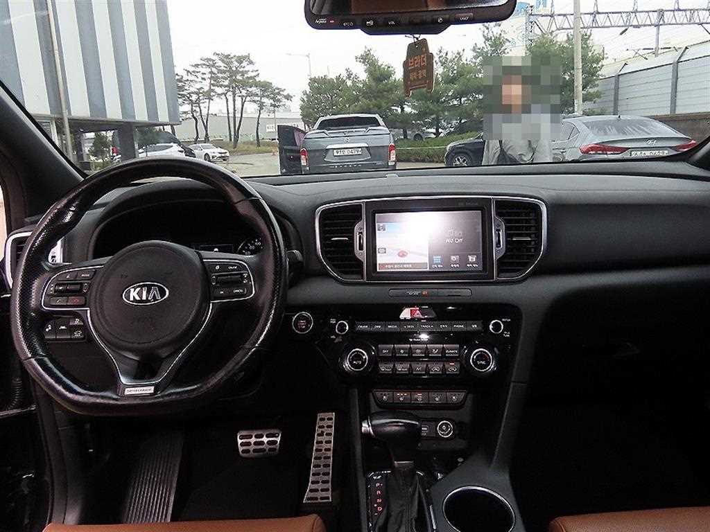 KIA Sportage - Vista 6