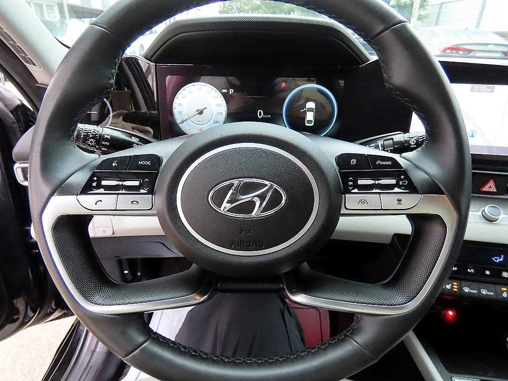 HYUNDAI Avante - Vista 8