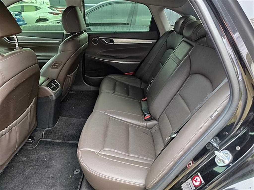 HYUNDAI Grandeur - Vista 7
