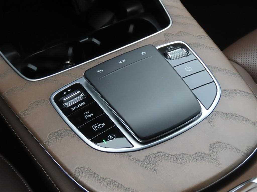 Mercedes Benz E class - Vista 6