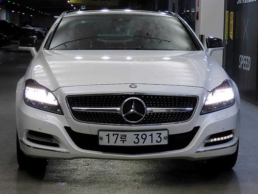 Mercedes Benz CLS Class - Vista 3