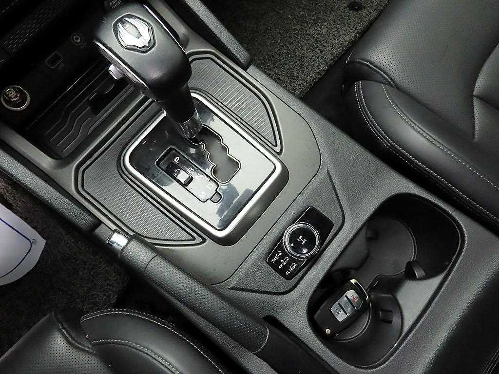 Ssangyong Rexton - Vista 10