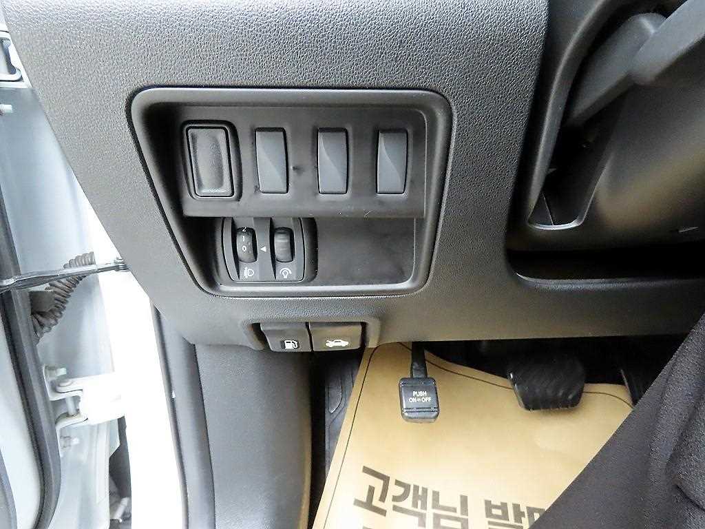 SAMSUNG QM6 - Vista 12