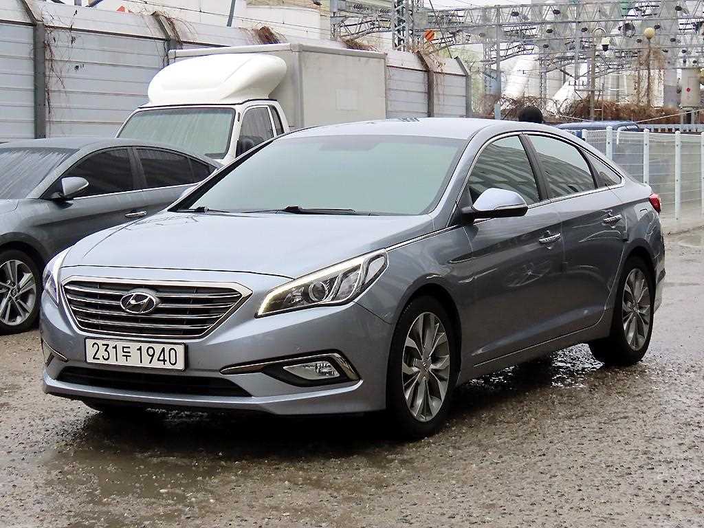 HYUNDAI Sonata - Vista 2