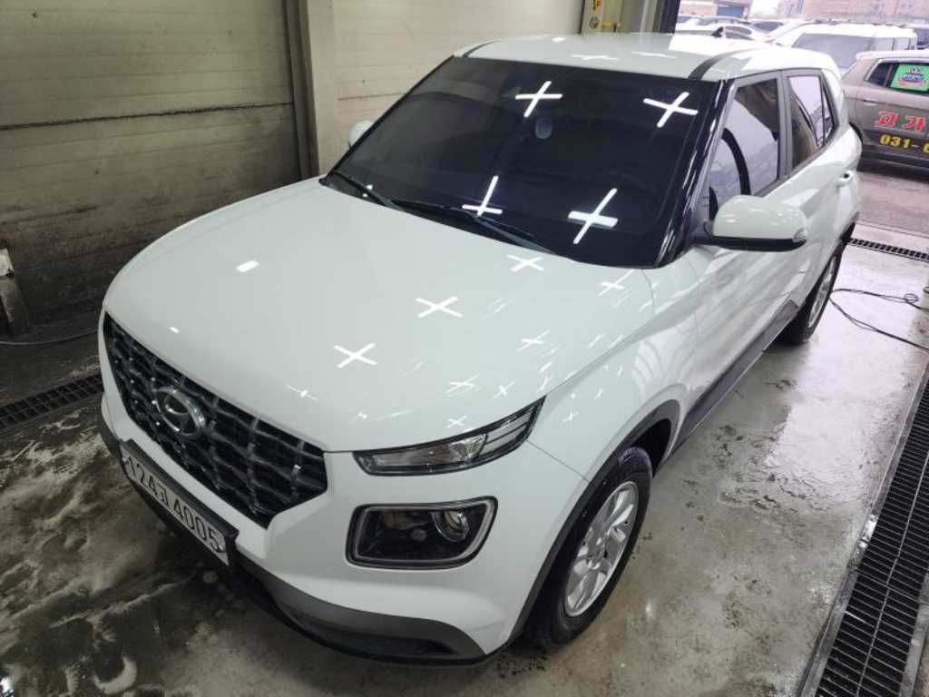 HYUNDAI Venue - Vista 3