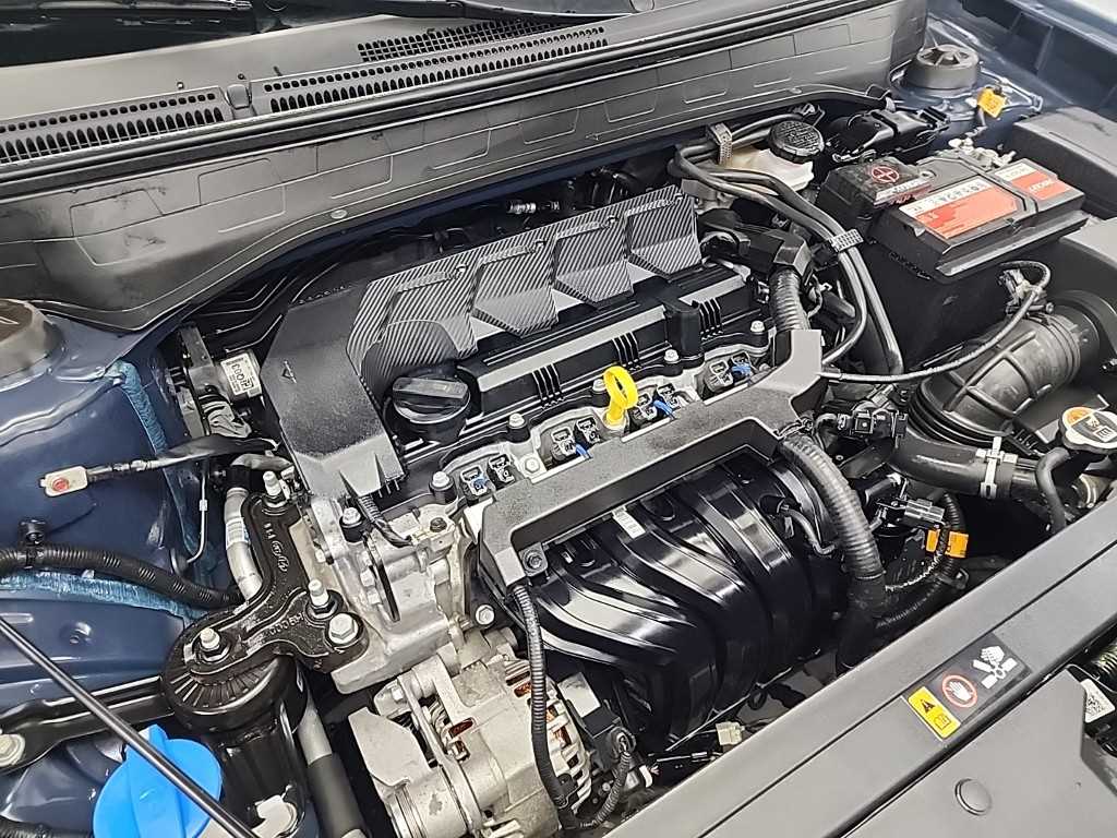 HYUNDAI Venue - Vista 5