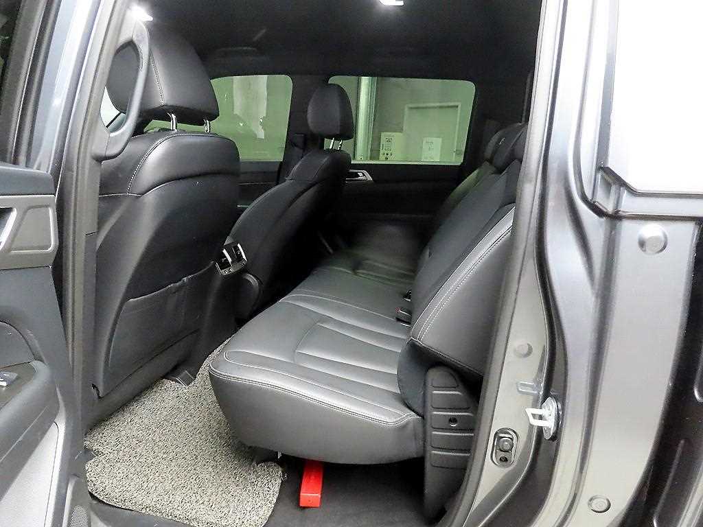 Ssangyong Rexton - Vista 6