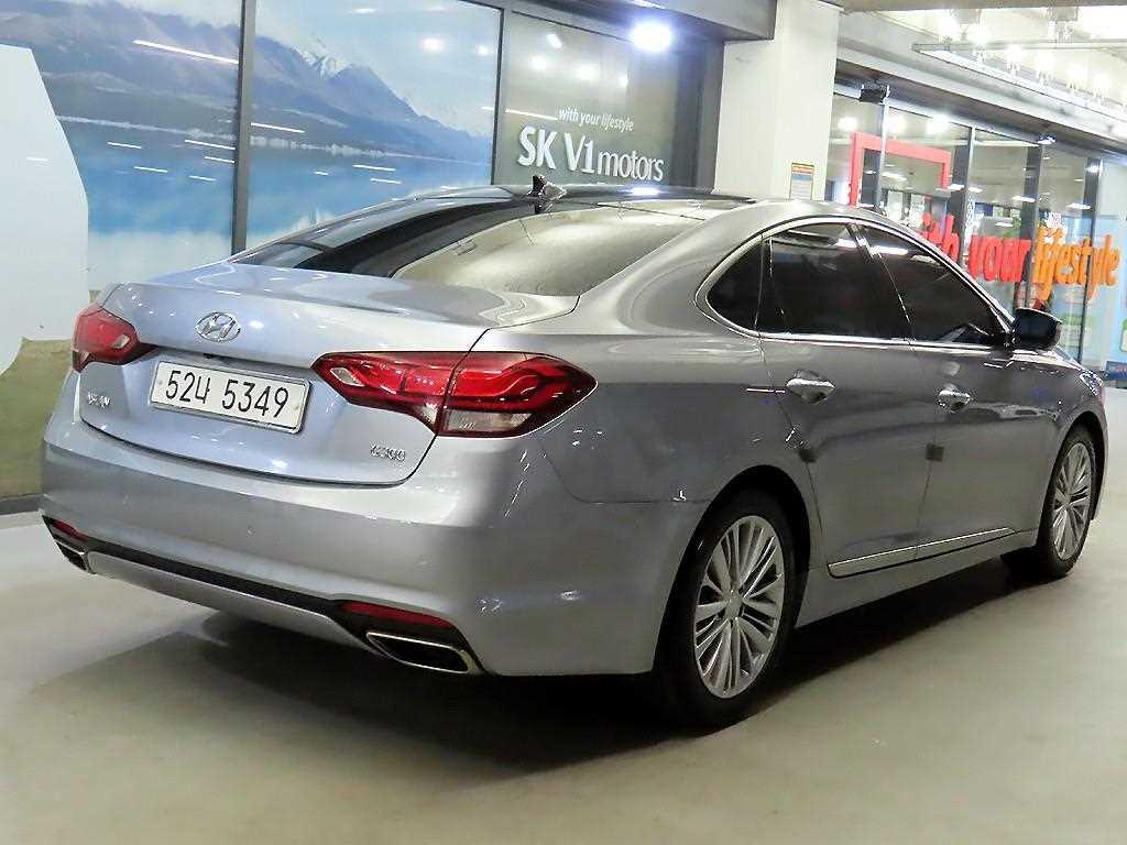 HYUNDAI Aslan - Vista 4
