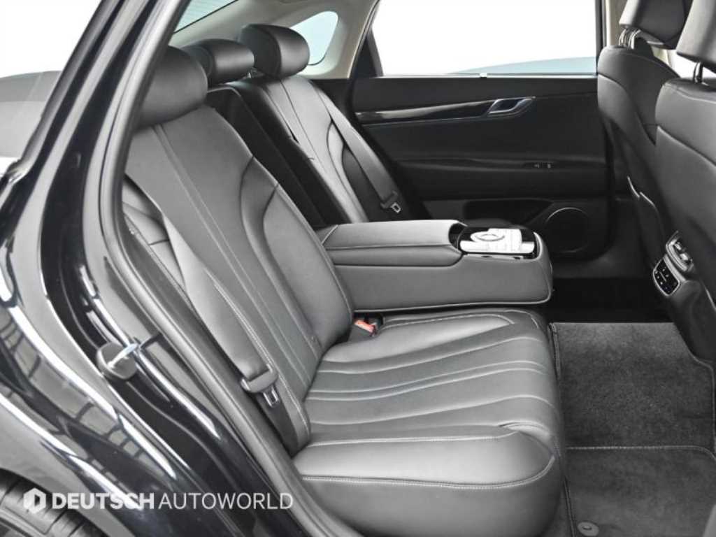 Genesis G80 - Vista 12