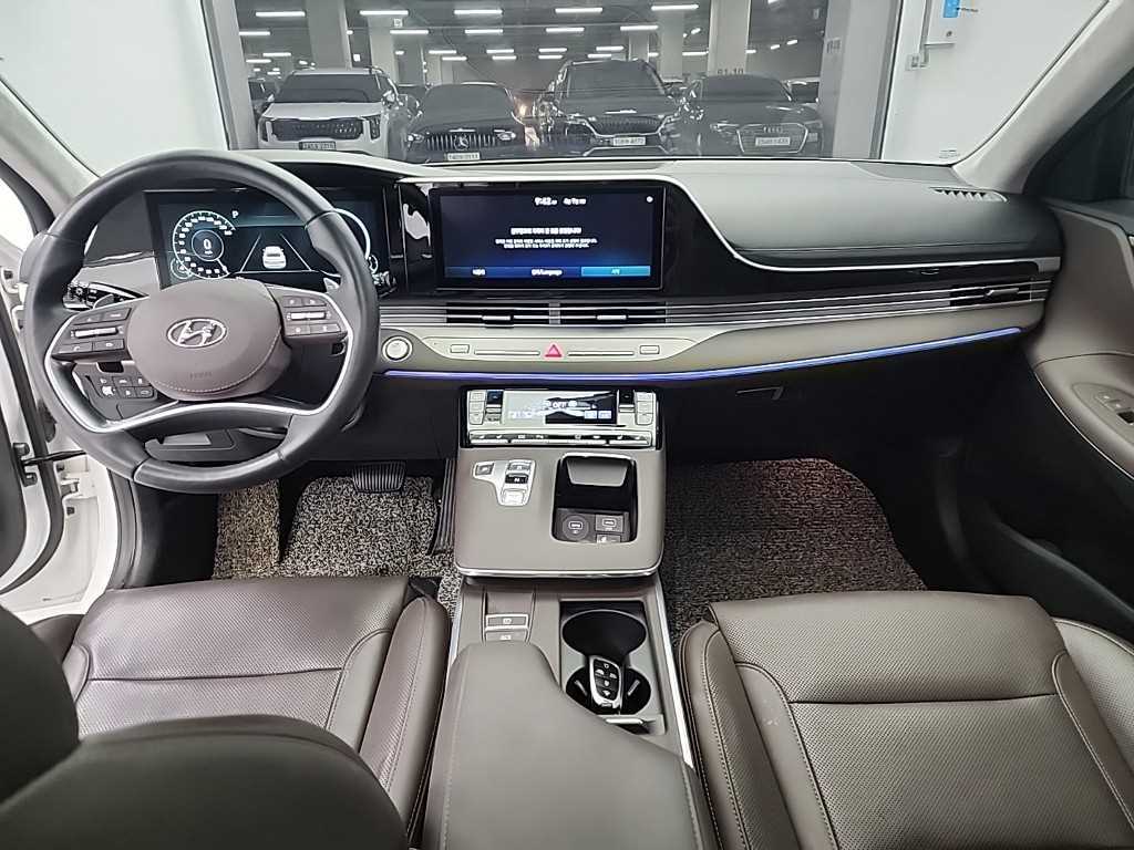 HYUNDAI Grandeur - Vista 8