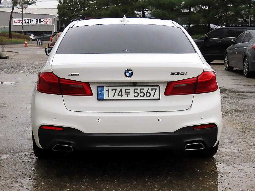 BMW 5 Series - Vista 4