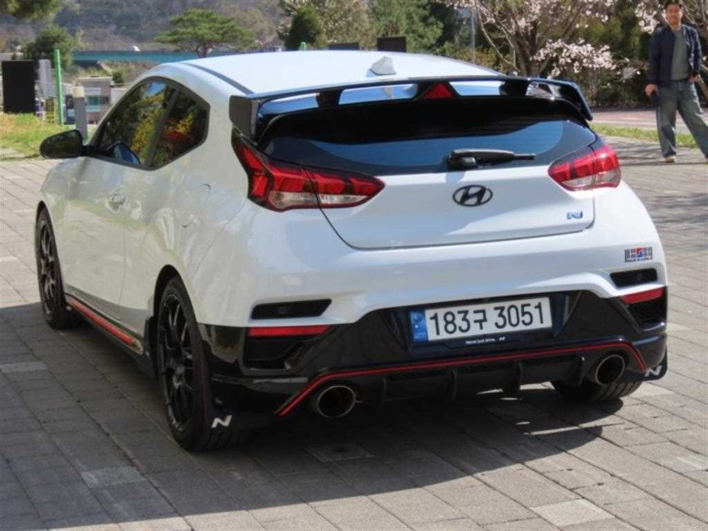 HYUNDAI Veloster - Vista 4