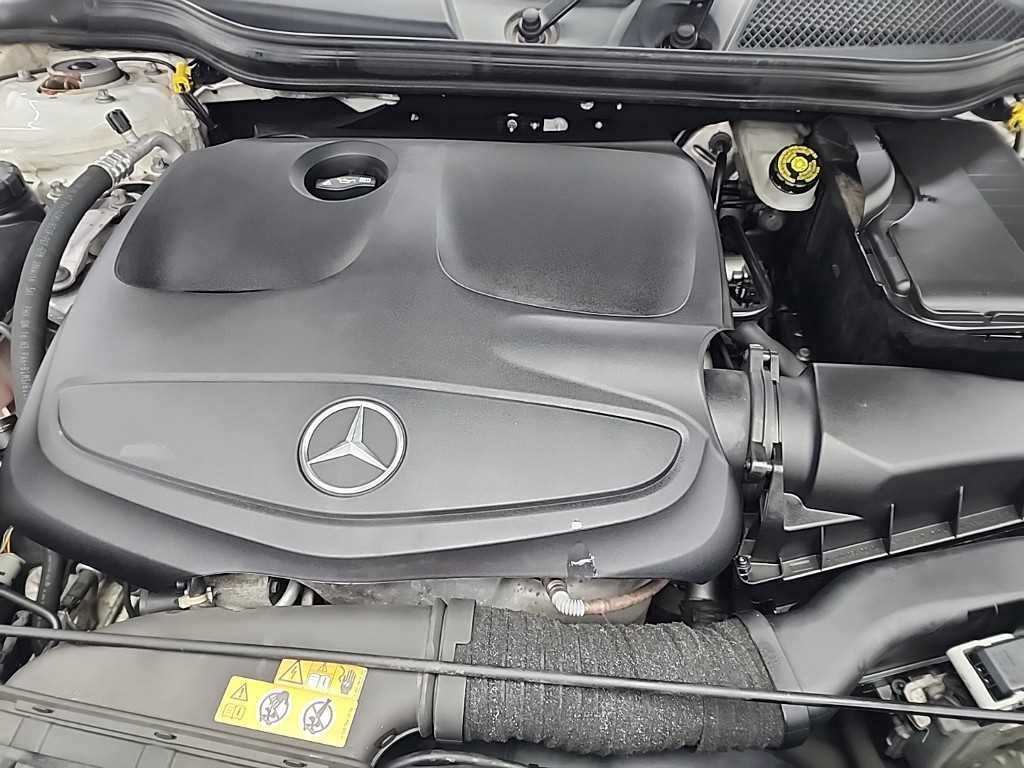 Mercedes Benz CLA Class - Vista 5