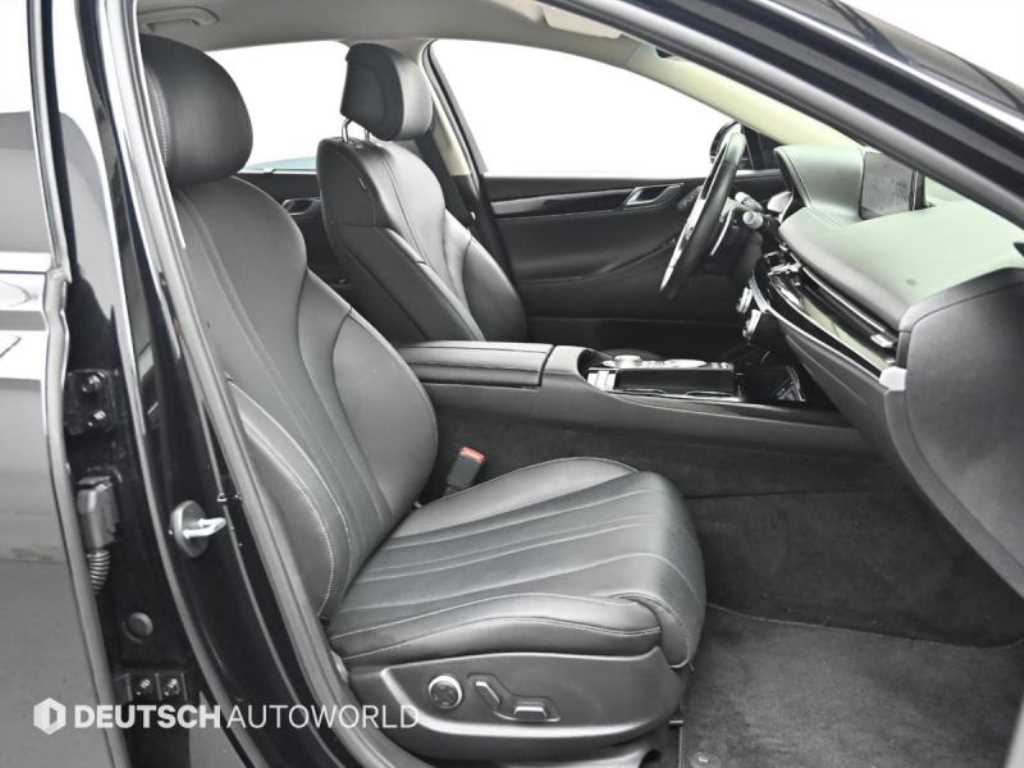 Genesis G80 - Vista 10