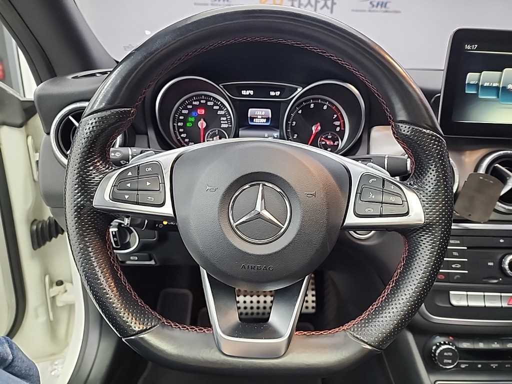 Mercedes Benz CLA Class - Vista 9