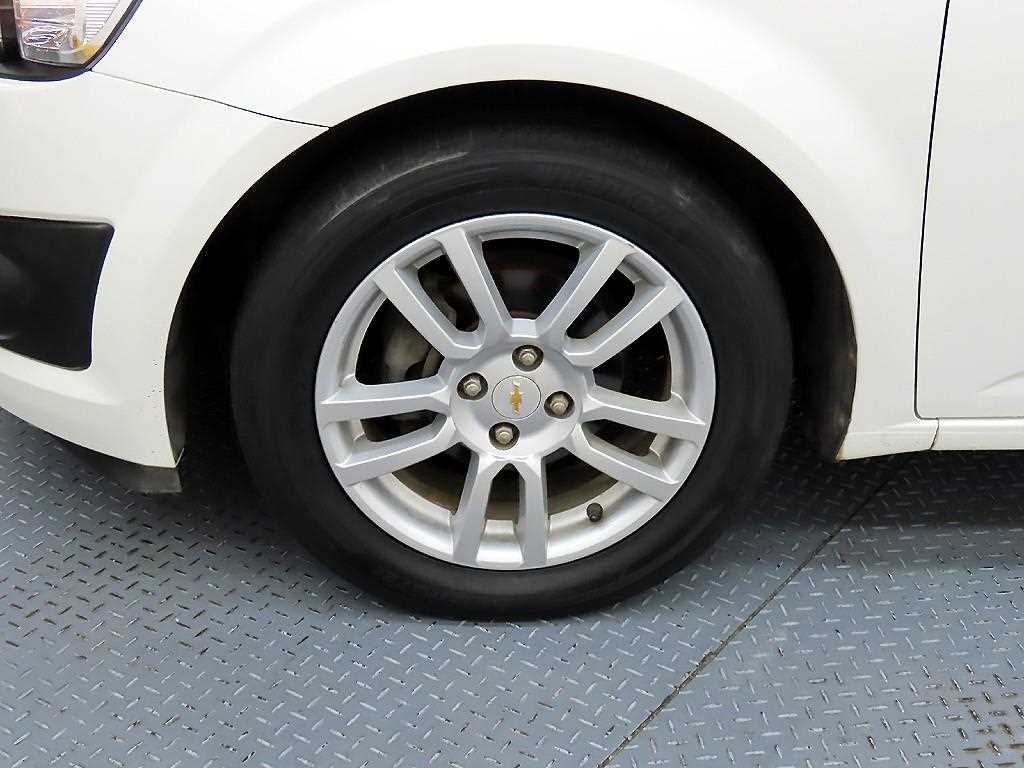 Chevrolet Abeo 2014 Blanco - Importación desde Corea - HF Imports Iquique - Foto 18