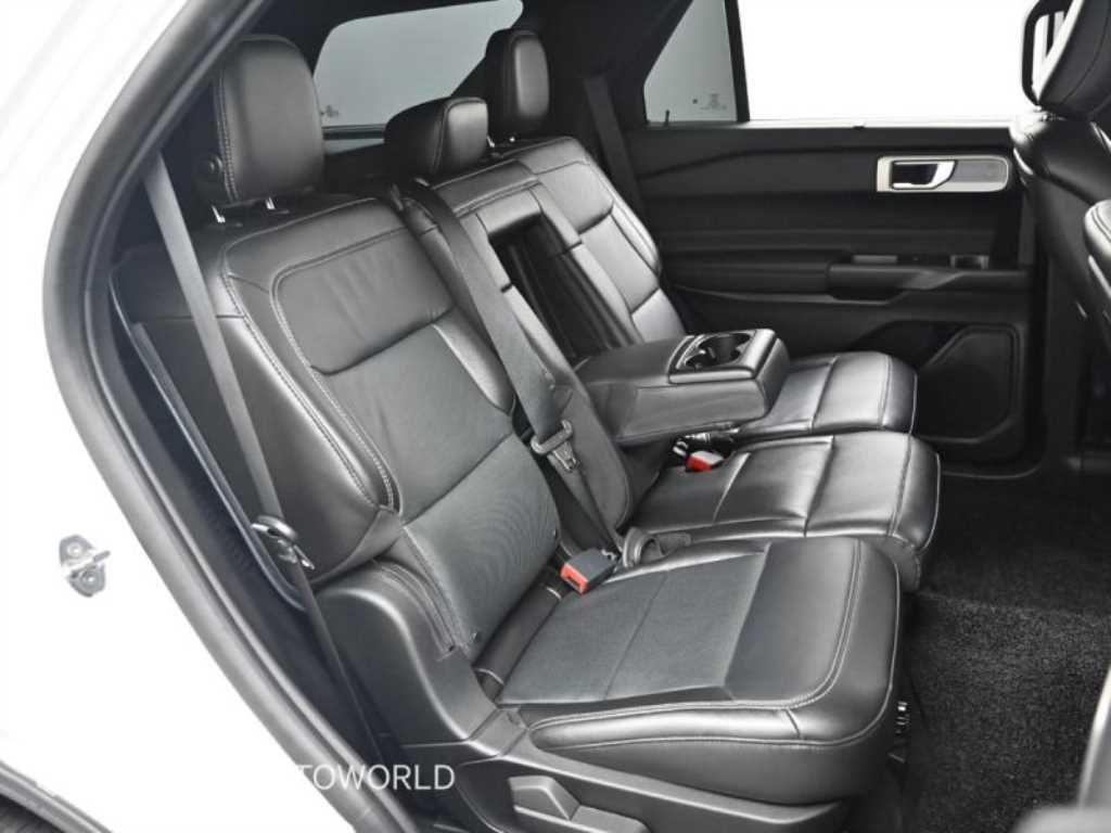 Ford Explorer - Vista 12