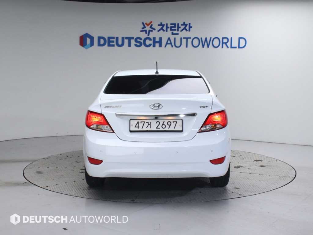 HYUNDAI Accent 2015 Blanco - Importación desde Corea - HF Imports Iquique - Foto 15