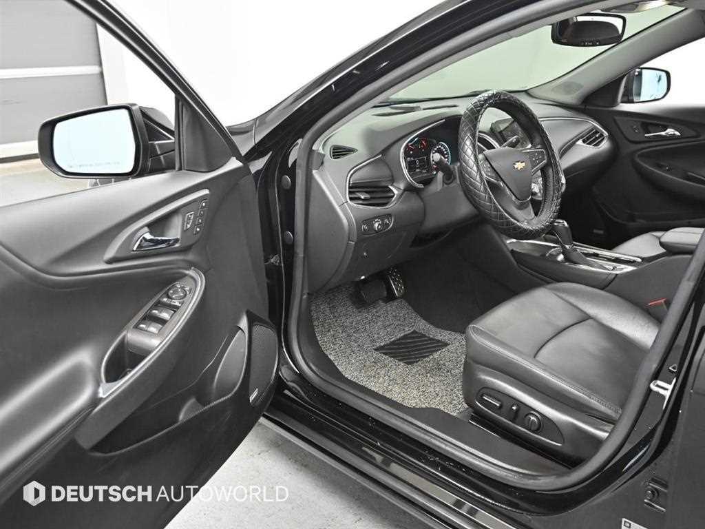 Chevrolet Malibu - Vista 11