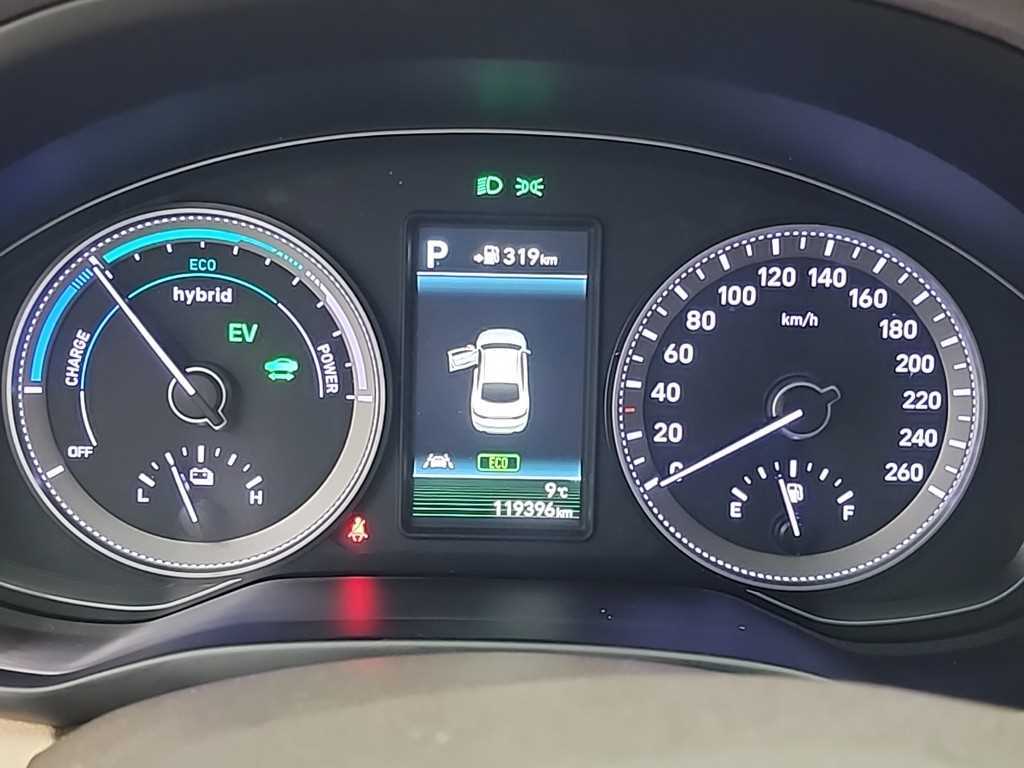 HYUNDAI Grandeur - Vista 6