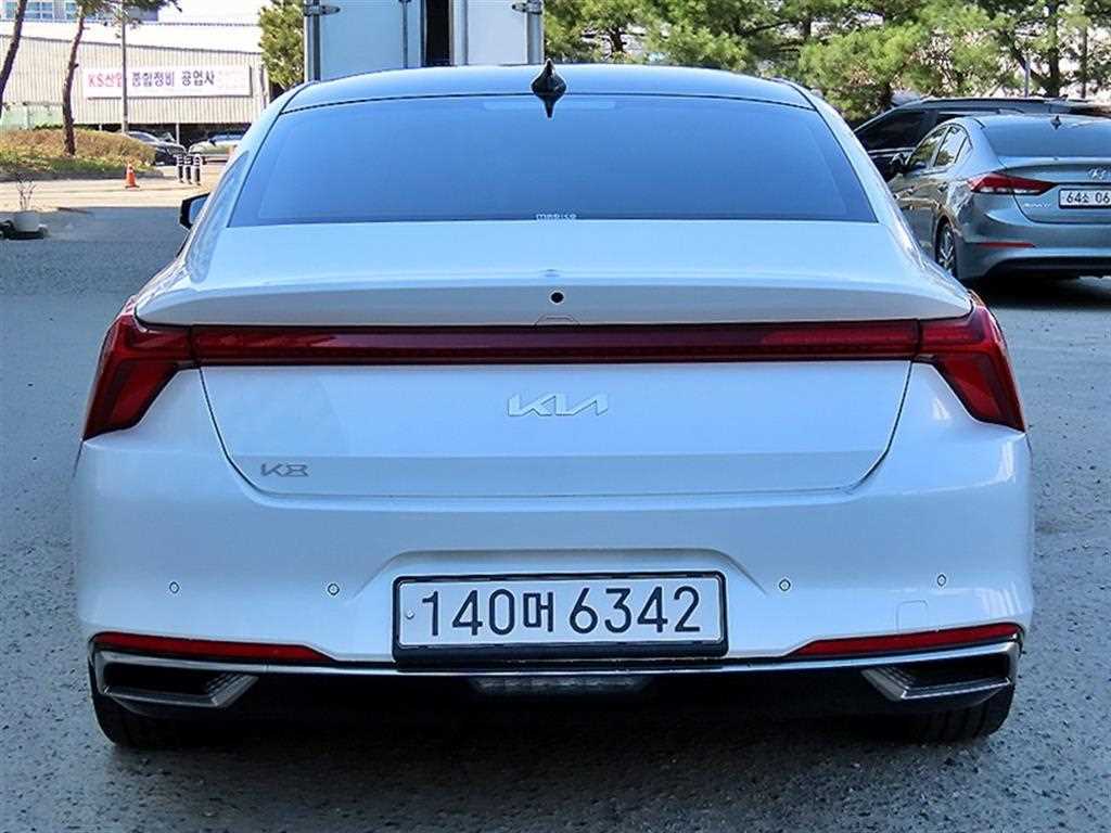 KIA K8 - Vista 4