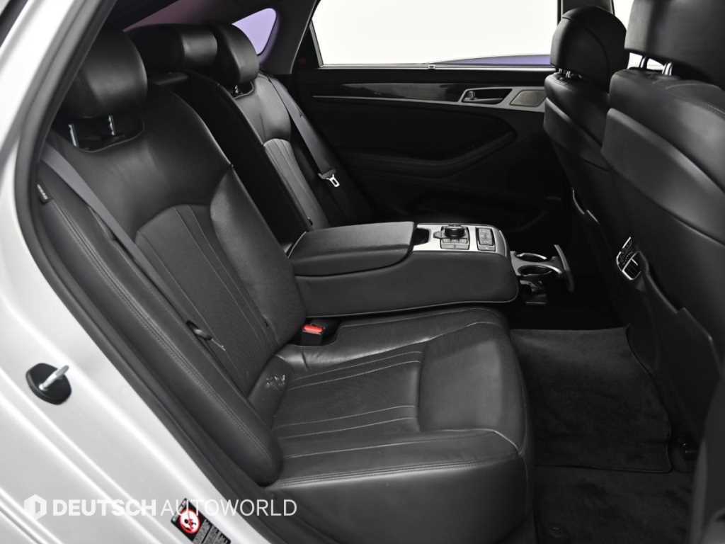 Genesis G80 - Vista 12