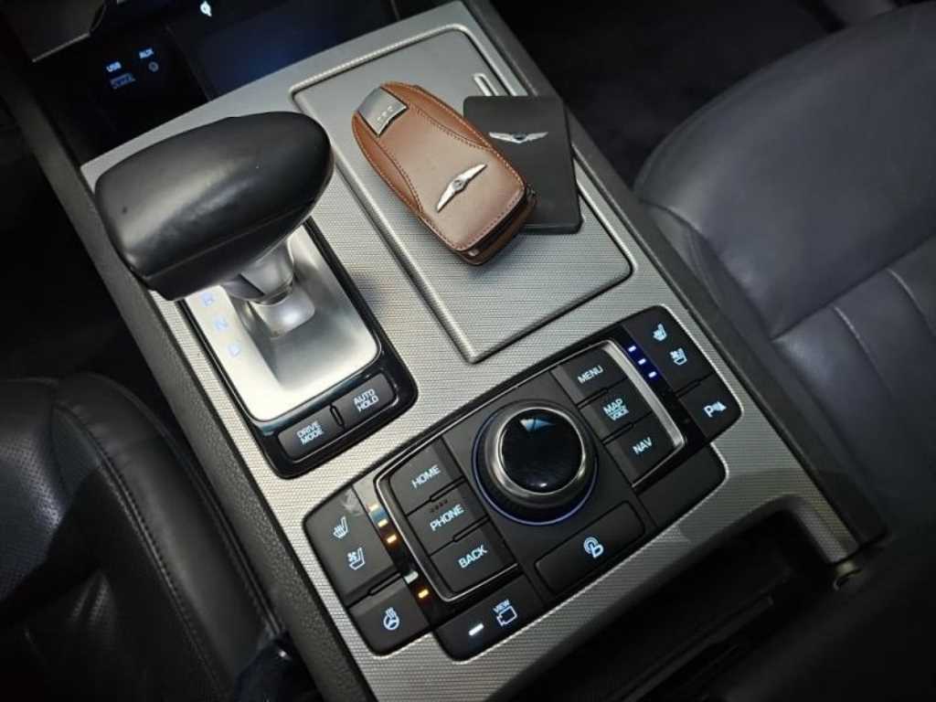 Genesis G80 - Vista 12