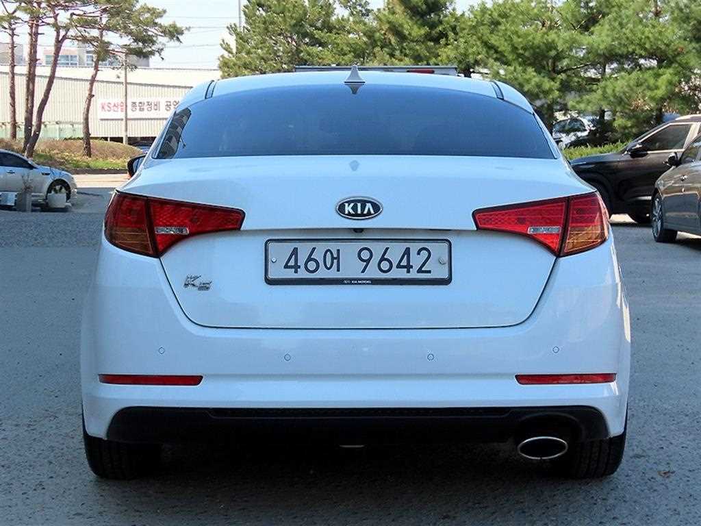KIA K5 - Vista 4