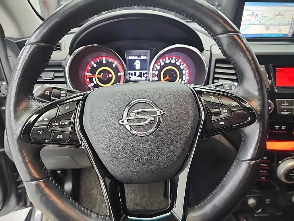 Ssangyong Tivoli - Vista 10