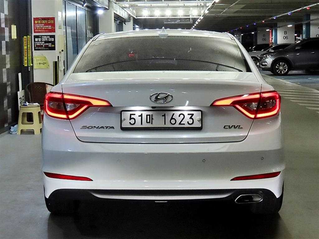 HYUNDAI Sonata - Vista 5